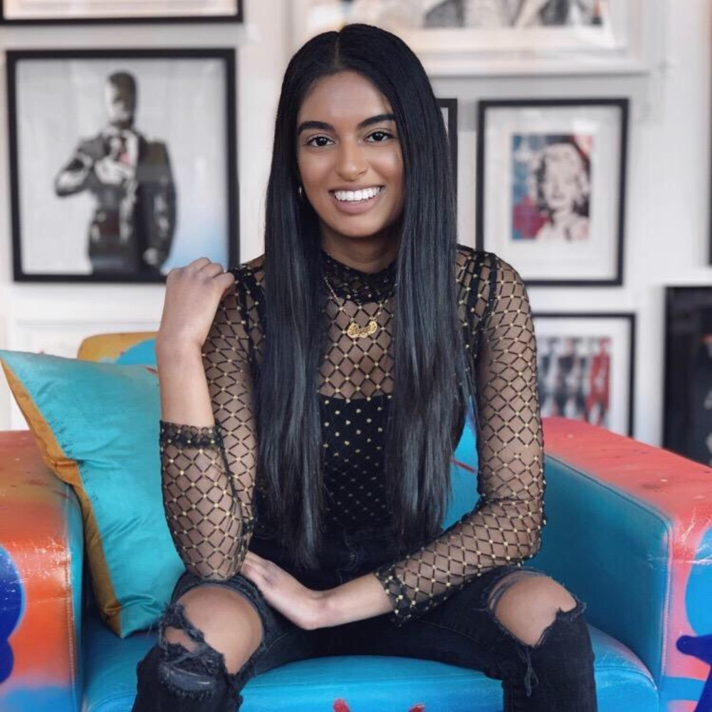 Meet your Posher, Riana